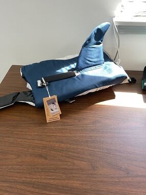 AMZ NOVA XL DOG LIFE JACKET SHARK FIN NEW IN BOX